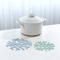 Snowflake Shape Heat-resistant Table Mat